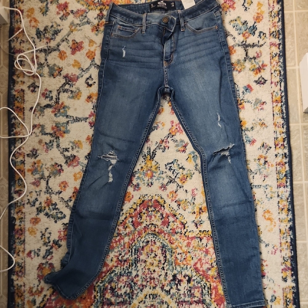 Hollister Medium Blue Distressed Skinny Jeans 1short